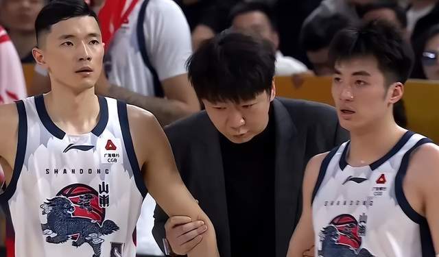 kaiyun-领头羊内线双核受伤,辽宁队锁定季后赛,山东2连败后遭遇新难题